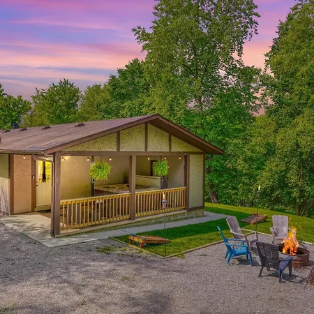 Hideaway Pines Villa